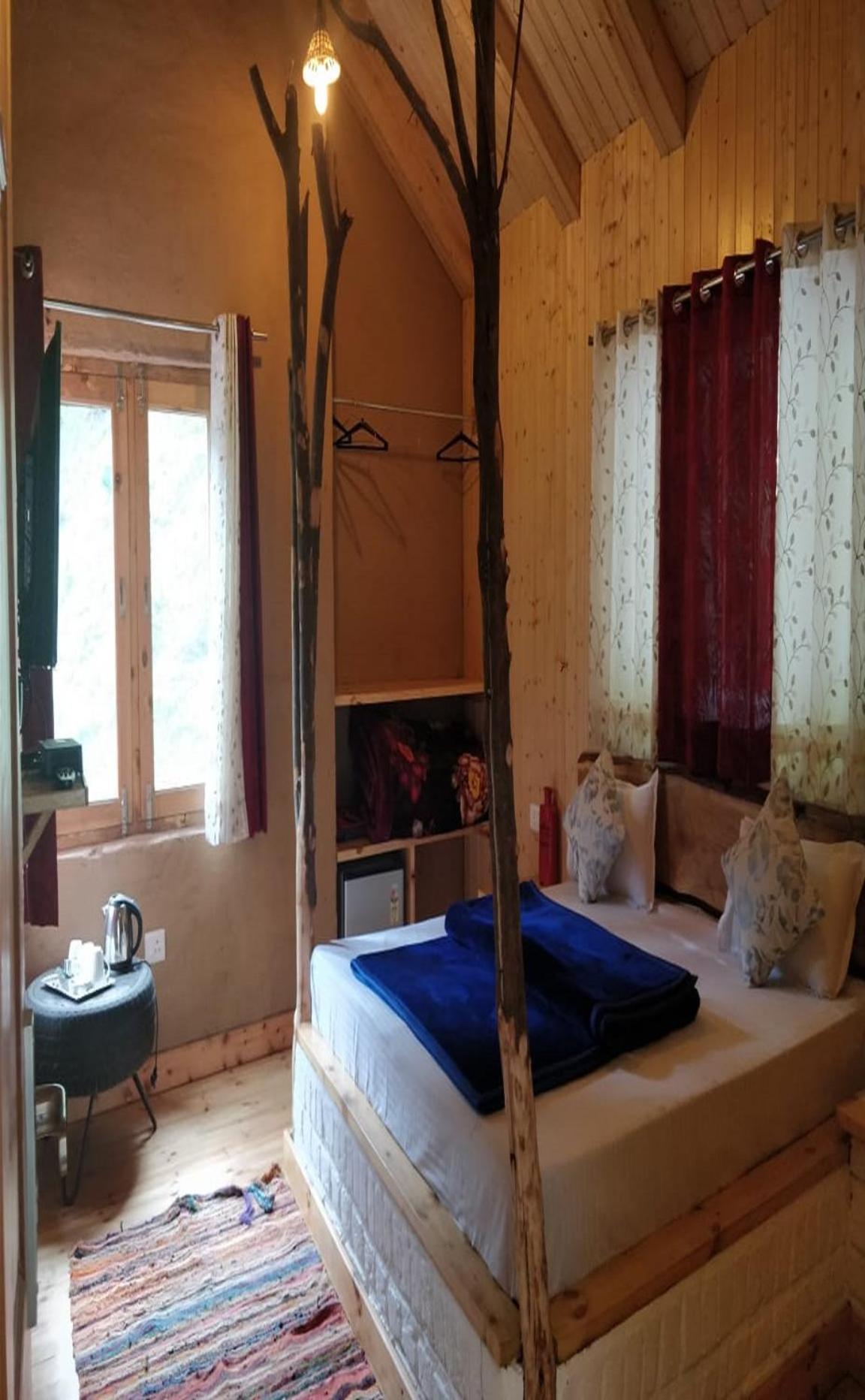 Offbeat Abodes - Tirthan Valley Banjār Eksteriør billede